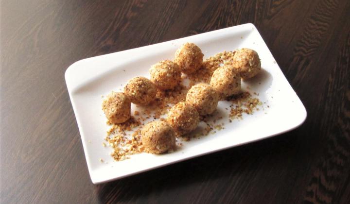 Jak na nepečené mandlové kuličky | nepečený recept Jak na nepečené mandlové kuličky | nepečený recept