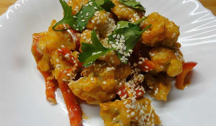 Jak připravit květák na čínský způsob | vegetariánský recept na vynikající pokrm z květáku Jak připravit květák na čínský způsob | vegetariánský recept na vynikající pokrm z květáku