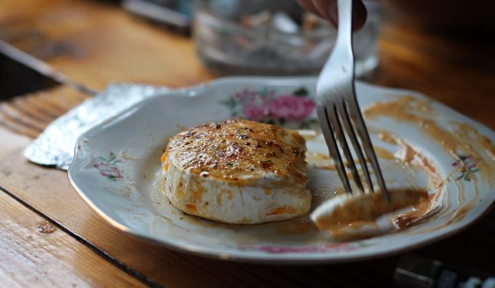 Jak udělat hermelín v listovém těstu | recept