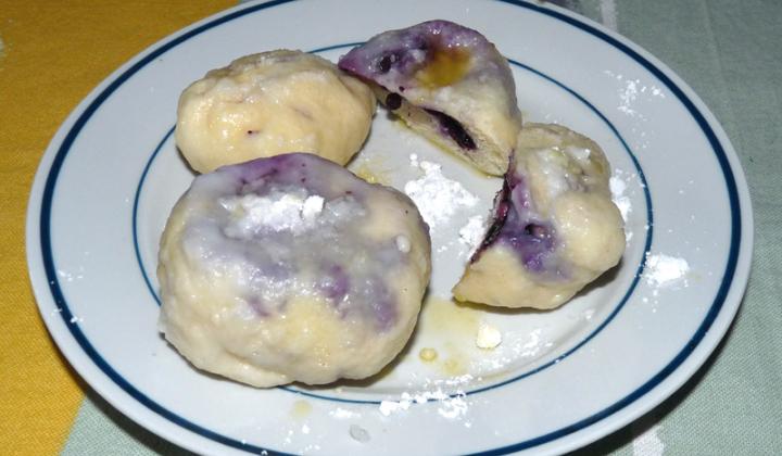 Jak udělat kynuté borůvkové knedlíky | recept Jak udělat kynuté borůvkové knedlíky | recept