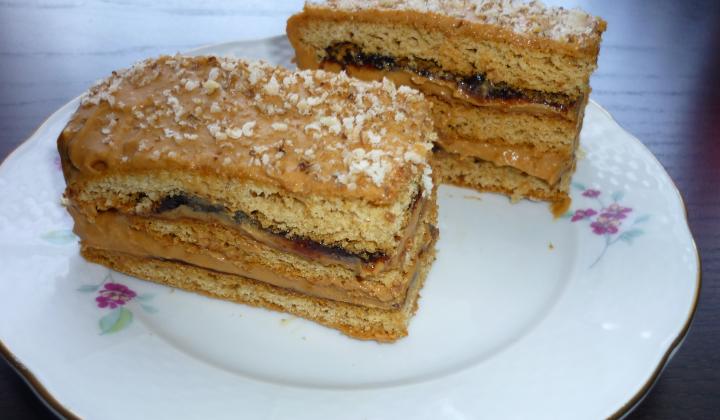 Jak upéct Medové řezy (Medovník) | recept Jak upéct Medové řezy (Medovník) | recept