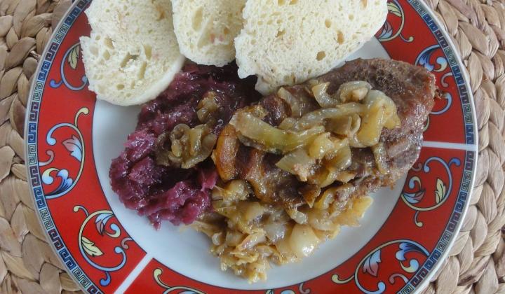 Jak připravit vepřo knedlo zelo | recept Jak připravit vepřo knedlo zelo | recept