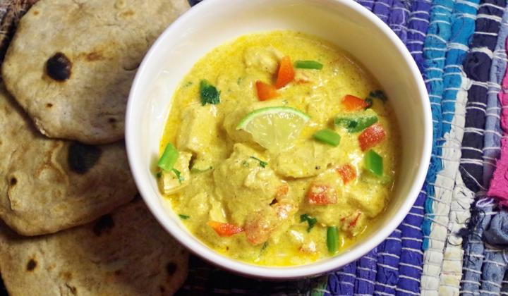 Jak připravit kuřecí kari s indickými plackami | recept Jak připravit kuřecí kari s indickými plackami | recept