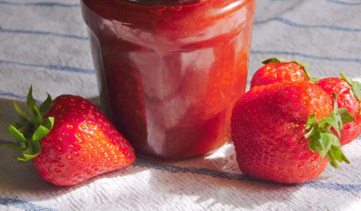 Jak připravit jahodovo-rebarborový džem | recept Jak připravit jahodovo-rebarborový džem | recept