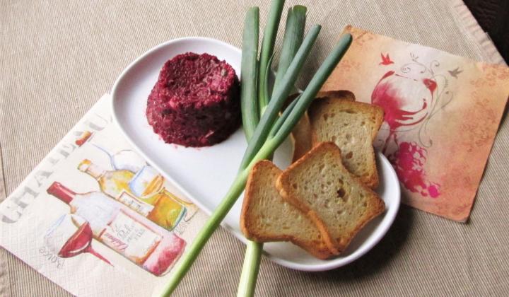 Jak umíchat tatarák z červené řepy | recept na zeleninovou specialitu Jak umíchat tatarák z červené řepy | recept na zeleninovou specialitu