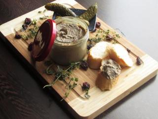 Jak připravit rychlou játrovou paštiku | recept na domácí játrovku Jak připravit rychlou játrovou paštiku | recept na domácí játrovku