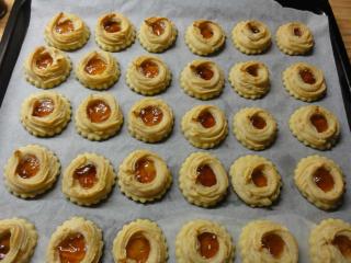 Jak upéct marcipánové kroužky s marmeládou | recept Jak upéct marcipánové kroužky s marmeládou | recept