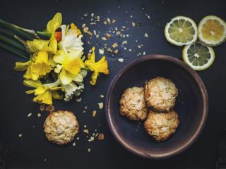 Jak upéct domácí sušenky s bílou čokoládou a lupínky | recept Jak upéct domácí sušenky s bílou čokoládou a lupínky | recept