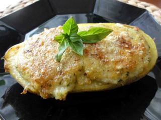 Jak upéct brambory s bazalkovým pestem | recept Jak upéct brambory s bazalkovým pestem | recept