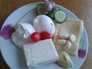 Jak udělat sýrovo-česnekovou pomazánku | recept Jak udělat sýrovo-česnekovou pomazánku | recept