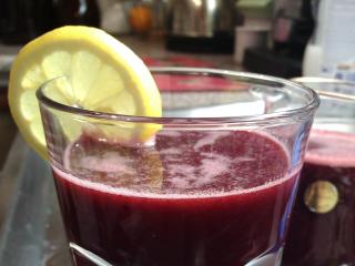 Jak vyrobit domácí džus z lesních plodů | recept Jak vyrobit domácí džus z lesních plodů | recept