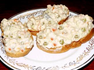 Jak udělat domácí rybí salát | recept Jak udělat domácí rybí salát | recept