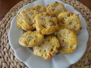 Jak upéct jednoduché škvarkové placičky | recept Jak upéct jednoduché škvarkové placičky | recept