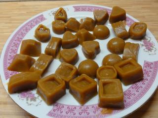 Jak připravit domácí karamel a smetanové karamelky | recept Jak připravit domácí karamel a smetanové karamelky | recept