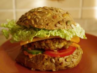 Jak správně vařit luštěniny | recept na čočkový hamburger Jak správně vařit luštěniny | recept na čočkový hamburger