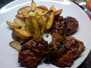 Jak připravit vepřové plátky s pršutem na víně | recept Jak připravit vepřové plátky s pršutem na víně | recept