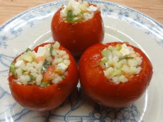 Jak zapéct rajčata s kuskusem a sýrem feta | recept Jak zapéct rajčata s kuskusem a sýrem feta | recept