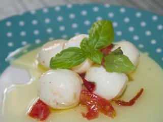 Jak připravit nakládanou mozzarellu | recept Jak připravit nakládanou mozzarellu | recept