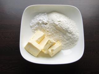 Jak upéct luxusní křehký koláč s citronovým krémem a borůvkami | recept Jak upéct luxusní křehký koláč s citronovým krémem a borůvkami | recept