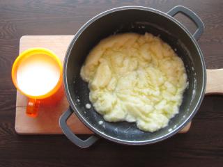 Jak připravit sladké kukuřičné košíčky se skořicí | recept Jak připravit sladké kukuřičné košíčky se skořicí | recept