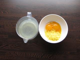 Jak upéct luxusní křehký koláč s citronovým krémem a borůvkami | recept Jak upéct luxusní křehký koláč s citronovým krémem a borůvkami | recept