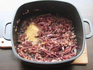 Jak připravit cibulové čatní na černém pivu | recept na domácí cibulovou omáčku k masu a pokrmům Jak připravit cibulové čatní na černém pivu | recept na domácí cibulovou omáčku k masu a pokrmům