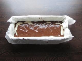 Jak upéct vláčný kakaový chlebíček s tvarohovo-banánovou nádivkou | recept Jak upéct vláčný kakaový chlebíček s tvarohovo-banánovou nádivkou | recept