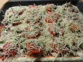 Jak upéct jednoduchou houbovou pizzu | recept Jak upéct jednoduchou houbovou pizzu | recept