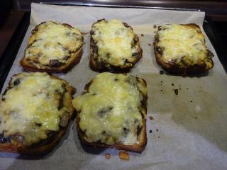 Jak zapéct chléb s houbovou směsí | recept s houbami Jak zapéct chléb s houbovou směsí | recept s houbami