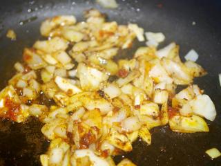 Jak připravit kuřecí kari s indickými plackami | recept Jak připravit kuřecí kari s indickými plackami | recept