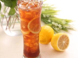 Jak připravit Long Island Ice Tea | recept na nápoj Jak připravit Long Island Ice Tea | recept na nápoj