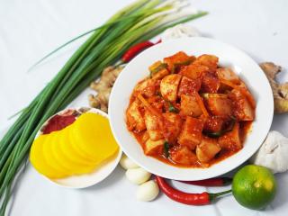Kimchi z rebarbory Kimchi z rebarbory