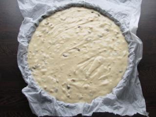 Jak během chvilky upéct vláčný smetanový koláč s ořechy a rozinkami | recept Jak během chvilky upéct vláčný smetanový koláč s ořechy a rozinkami | recept
