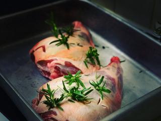 Jak udělat skopovou pečeni | recept Jak udělat skopovou pečeni | recept