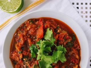 Jak připravit rajčatovou salsu s chilli | recept Jak připravit rajčatovou salsu s chilli | recept