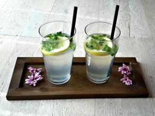 Jak připravit domácí zázvorovo-mátovou limonádu s citronem | recept Jak připravit domácí zázvorovo-mátovou limonádu s citronem | recept